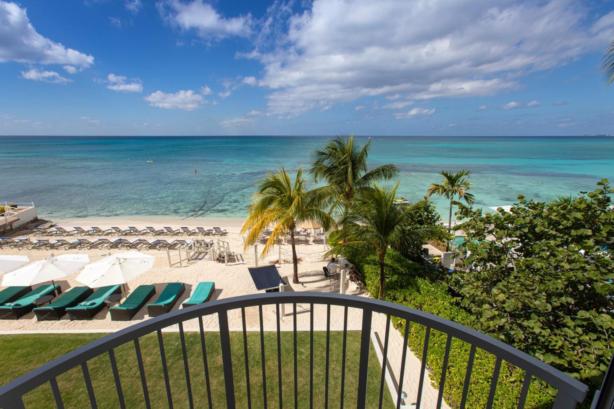 South Bay Club 17- 2 Bedroom 2 Bathroom Unit * George Town