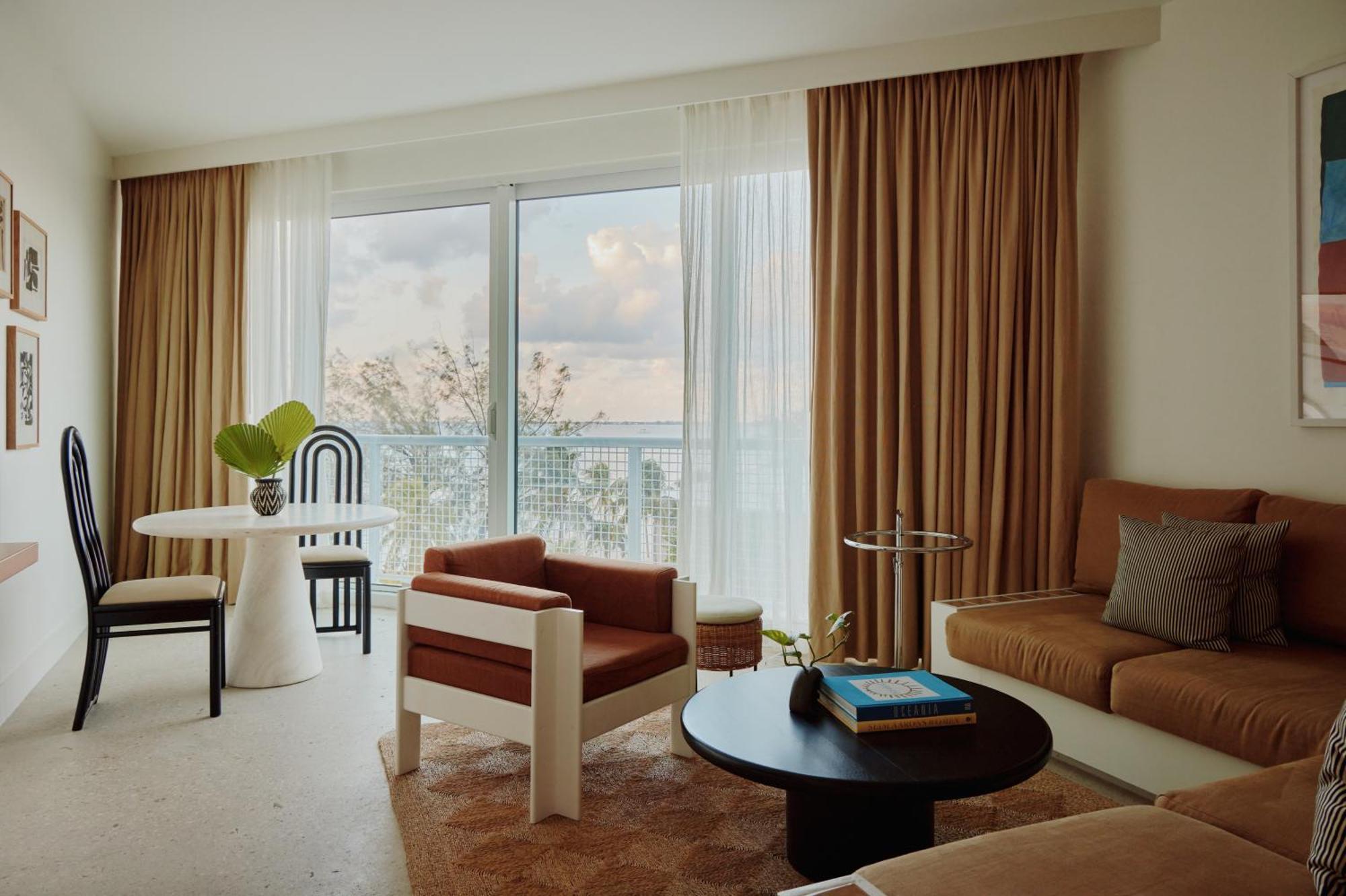 Palm Heights 5* George Town