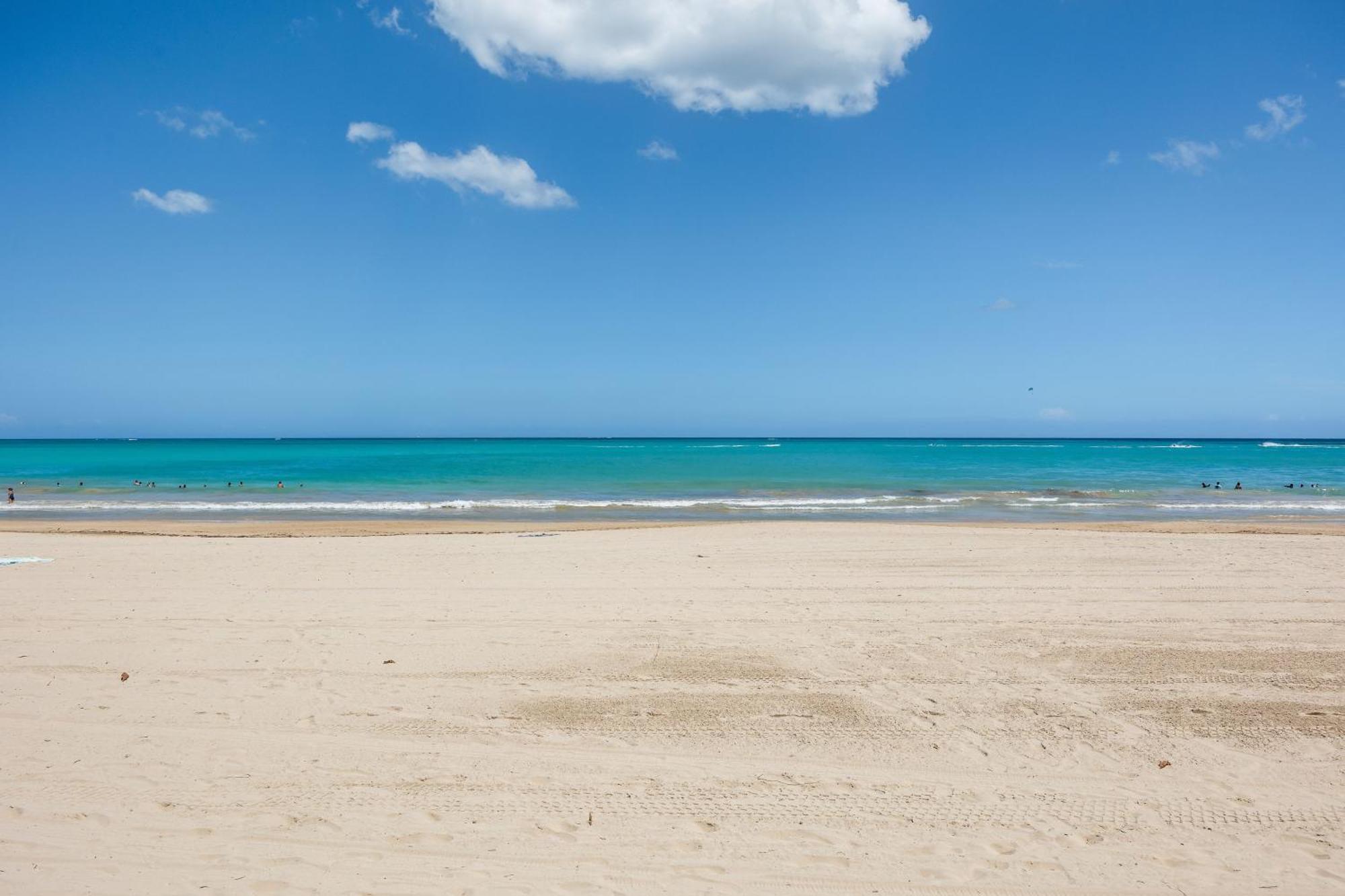Borinquen Beach Inn