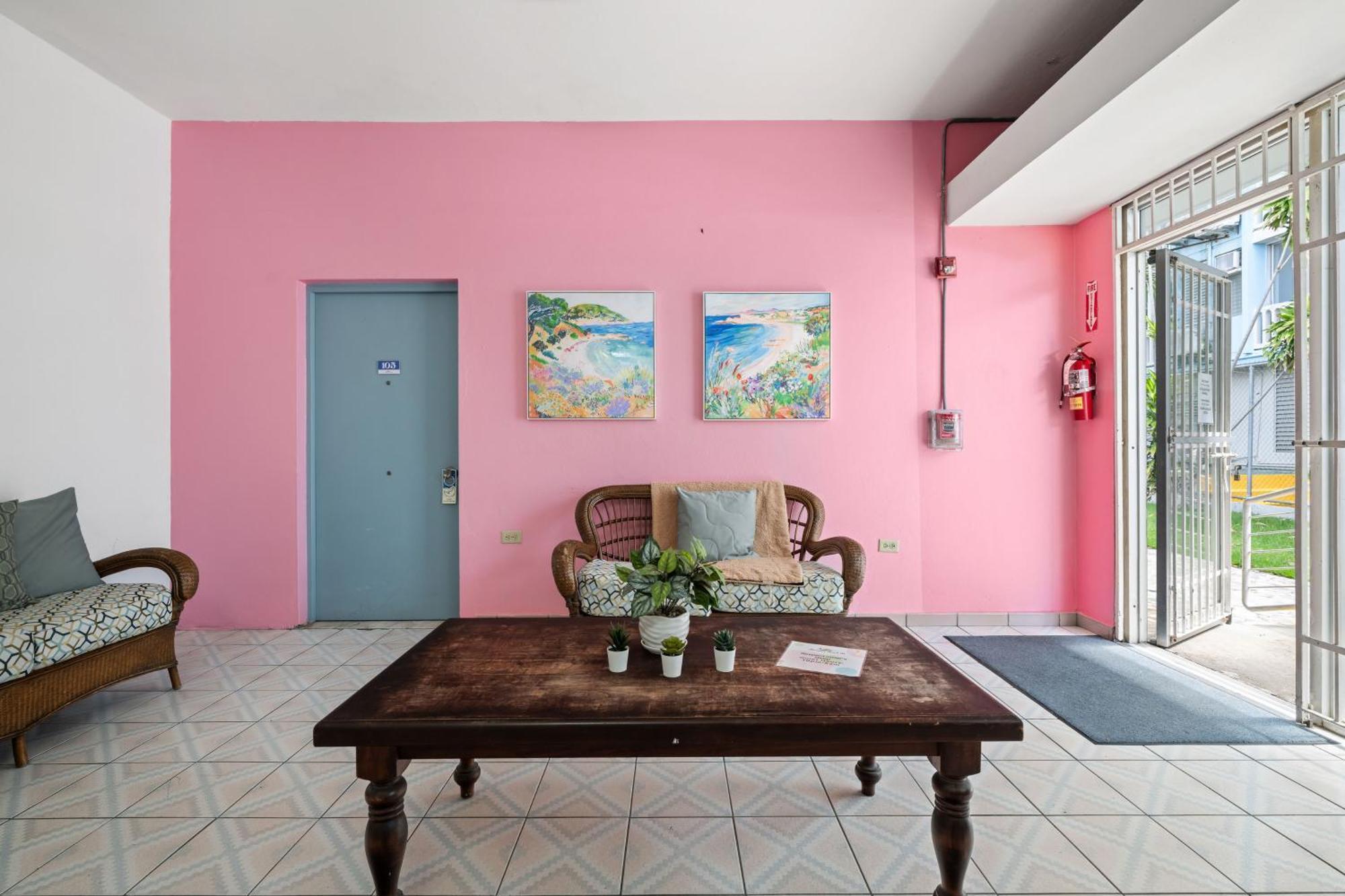 Borinquen Beach Inn 2*