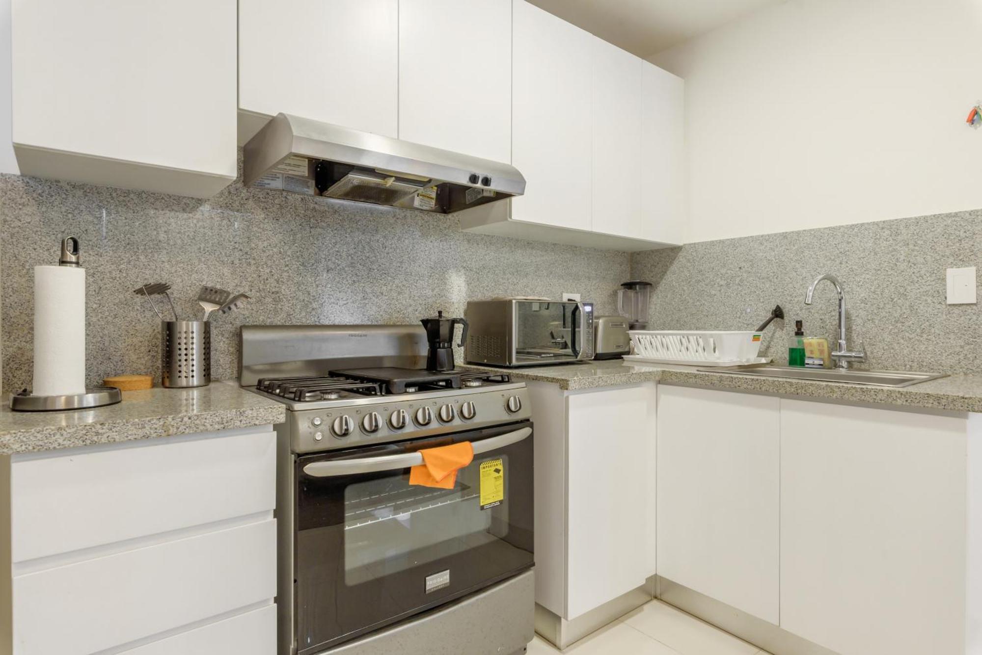 Escape Apartments, Balcony, Pool & Gym In La Julia Santo Domingo
