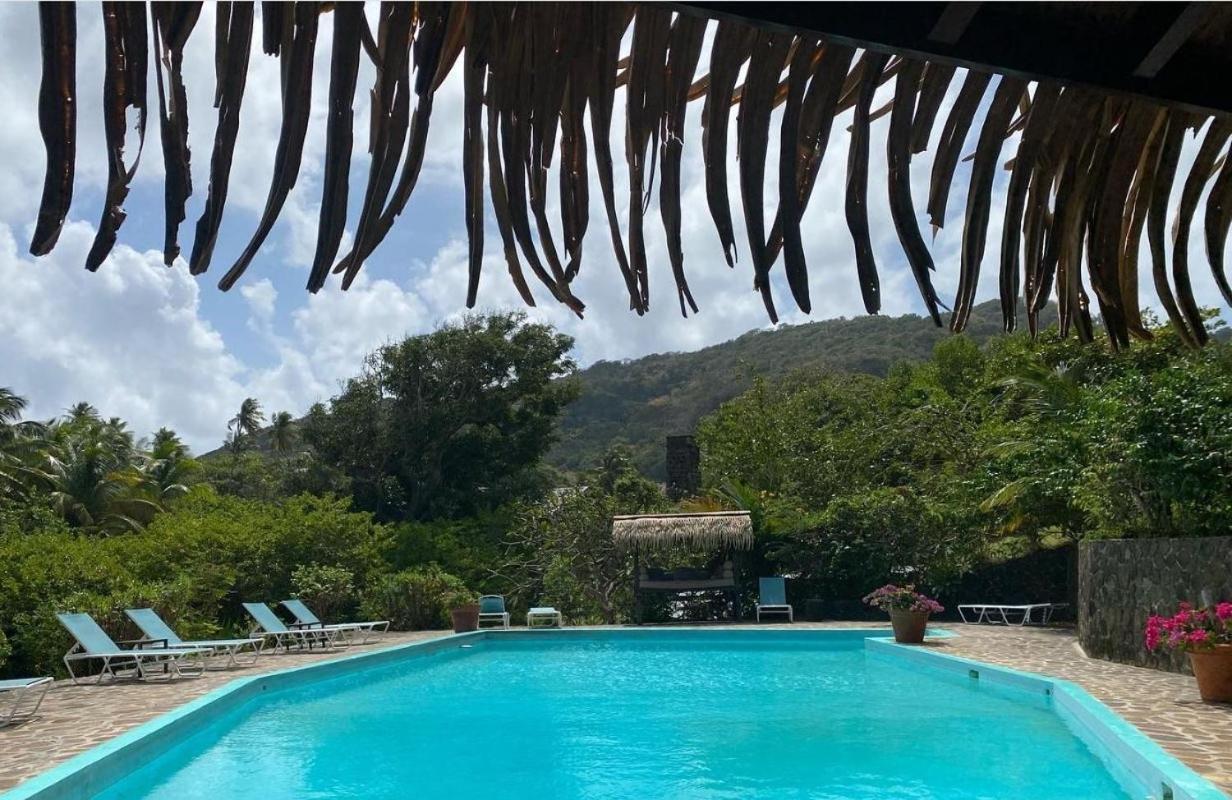 Firefly Estate Bequia 5* Crescent Beach