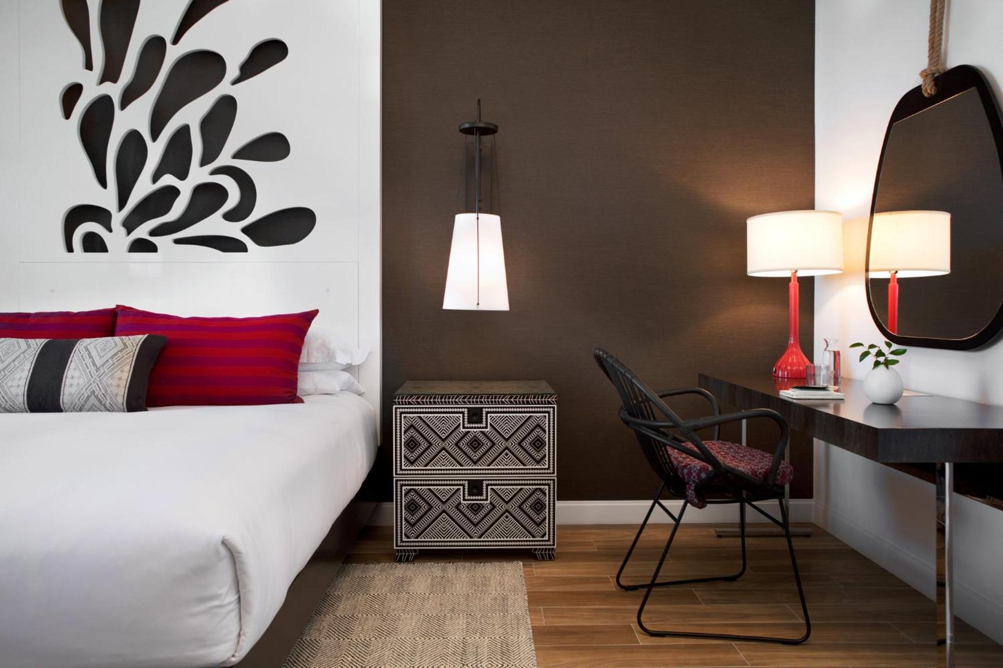 Kimpton Seafire + By Ihg Resort 5*