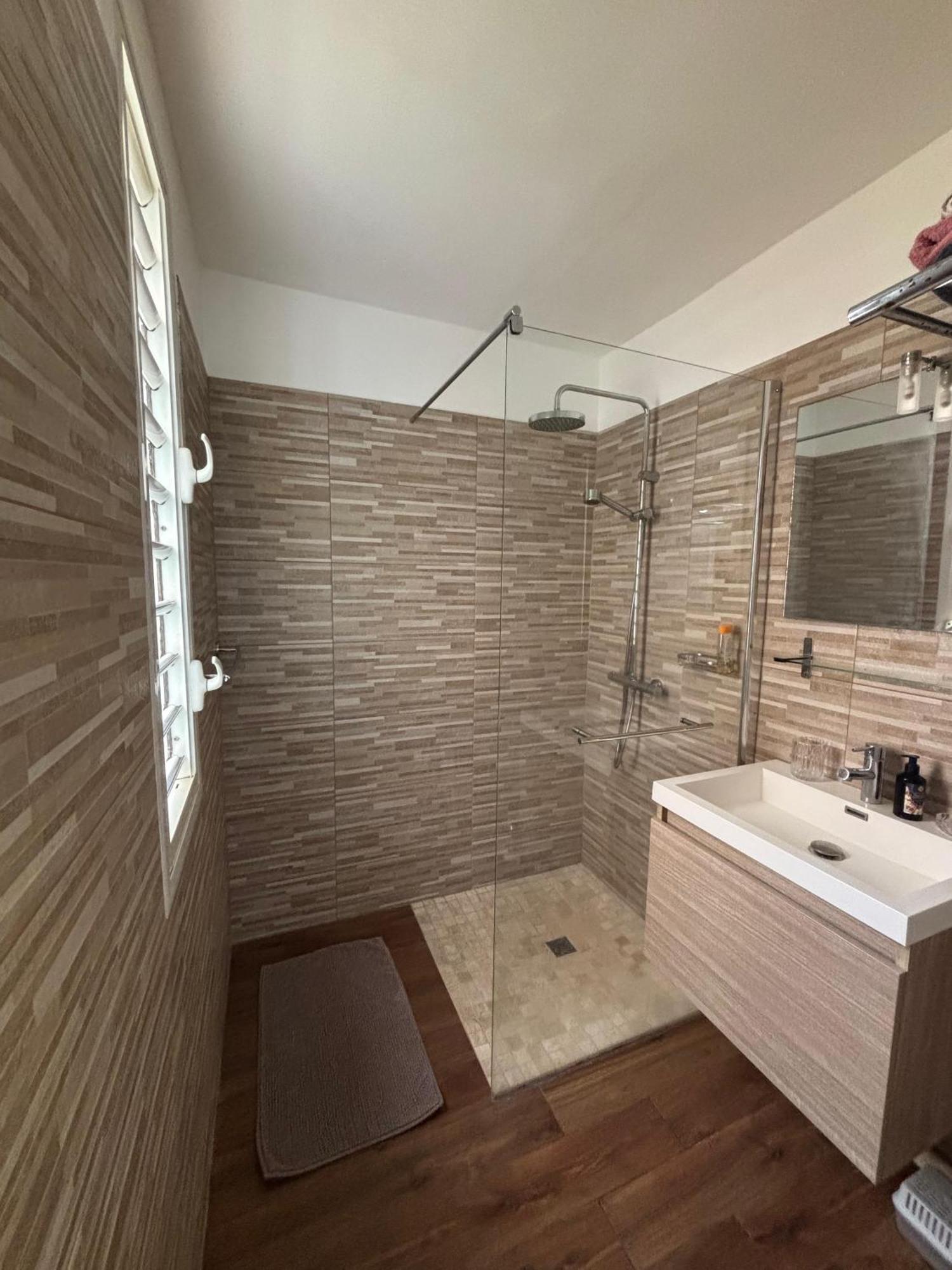 T2 Luxury - Close To Beaches Apartment *