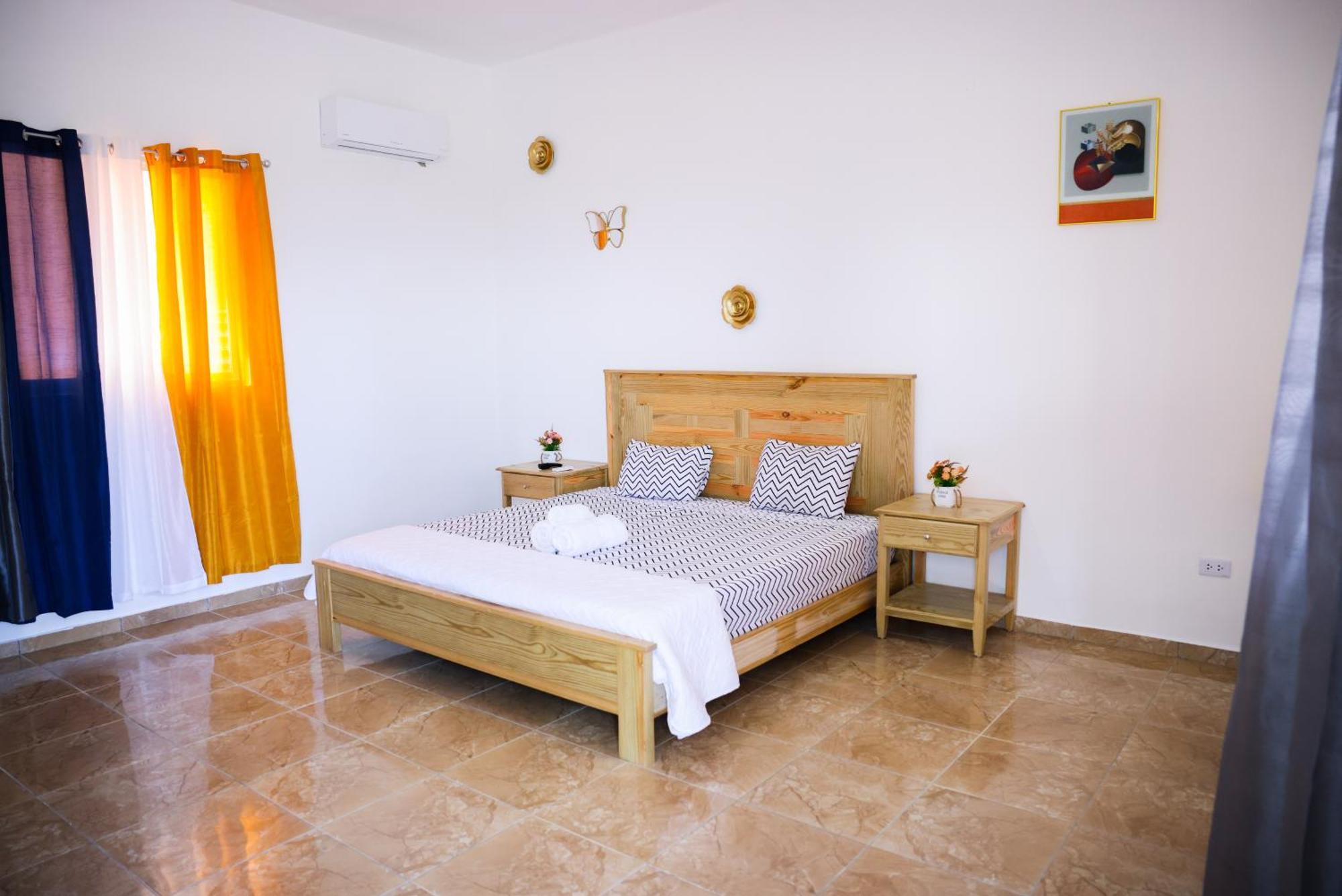 Vista Mar Malecon Hotel