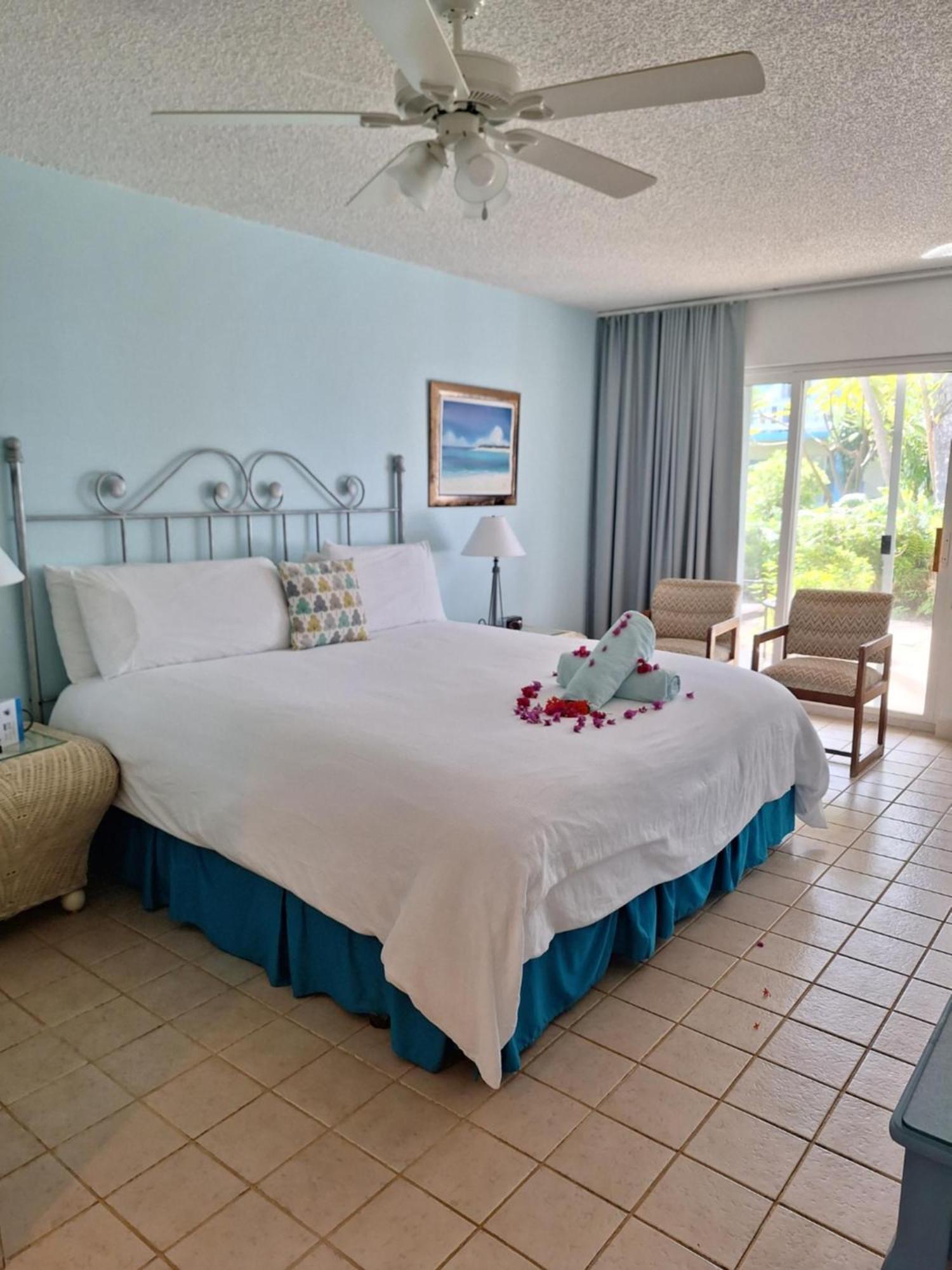 Sibonne Grace Bay