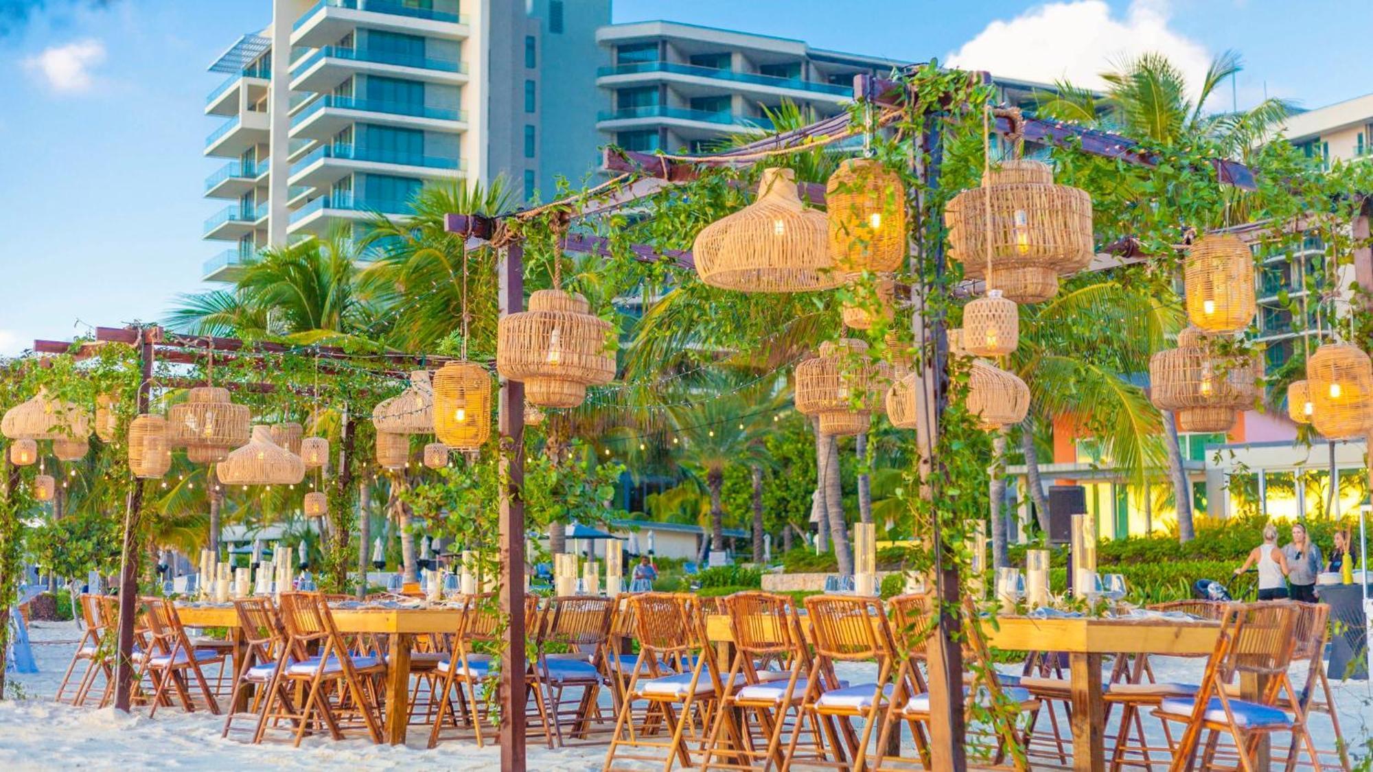 Resort Kimpton Seafire + By Ihg 5*