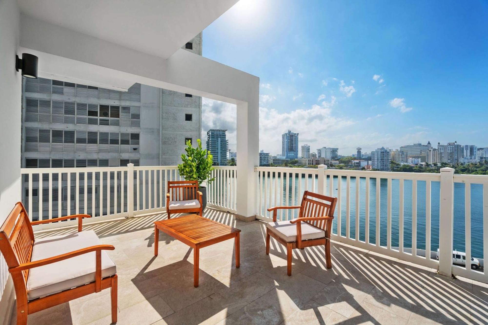 Hotel Abitta Condado