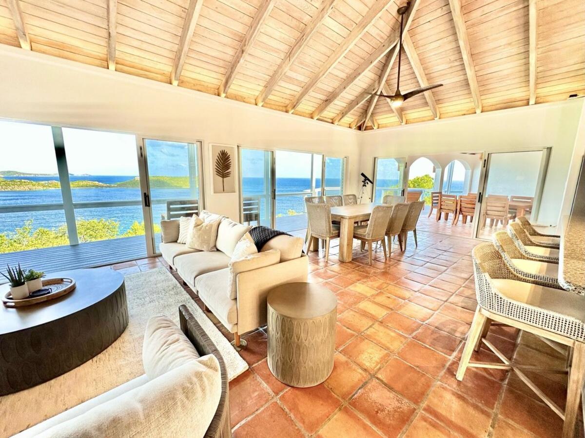 Stunning Pool And Hot Tub With Big Views Pousada