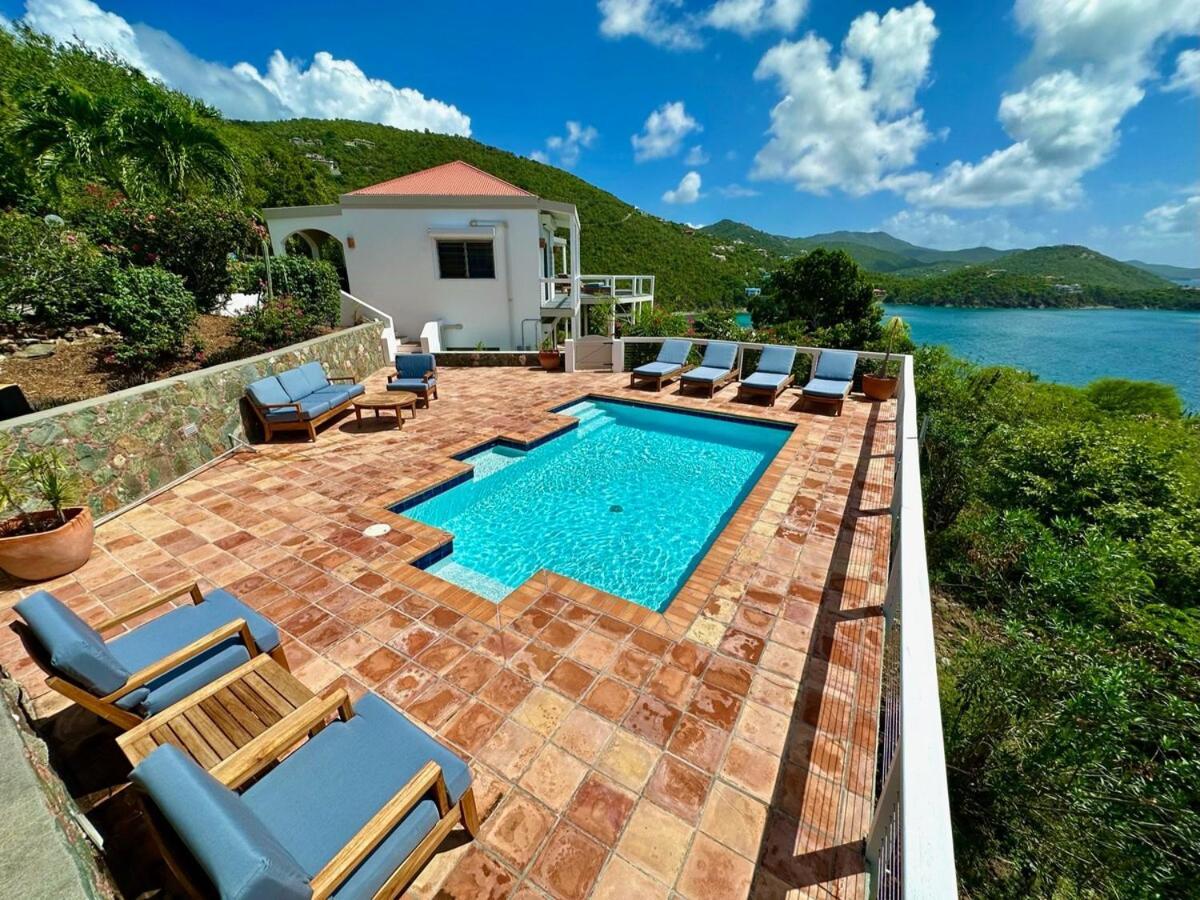 Pousada Stunning Pool And Hot Tub With Big Views Cruz Bay
