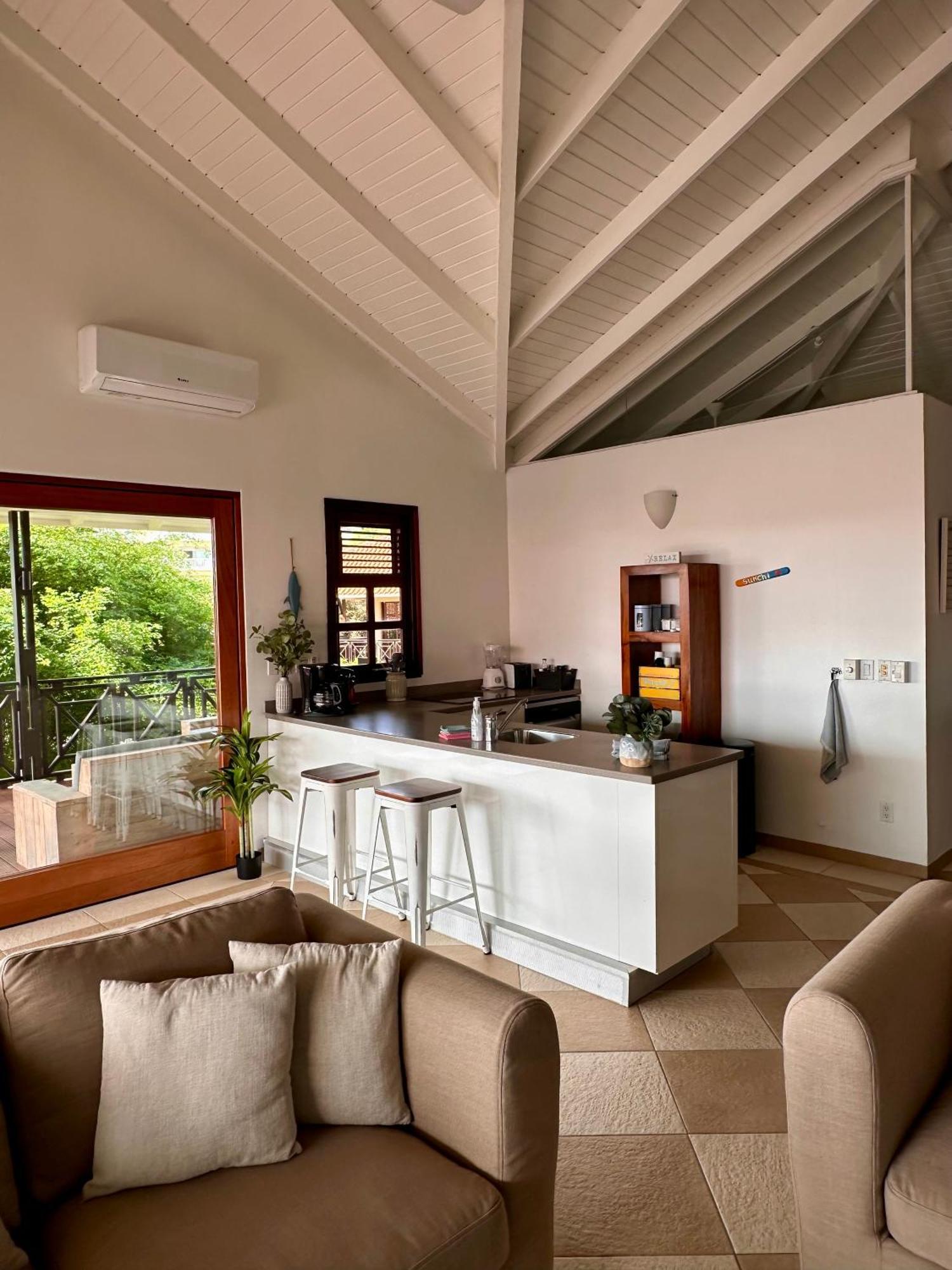 Villa At The Beach, Golf & Blue Bay