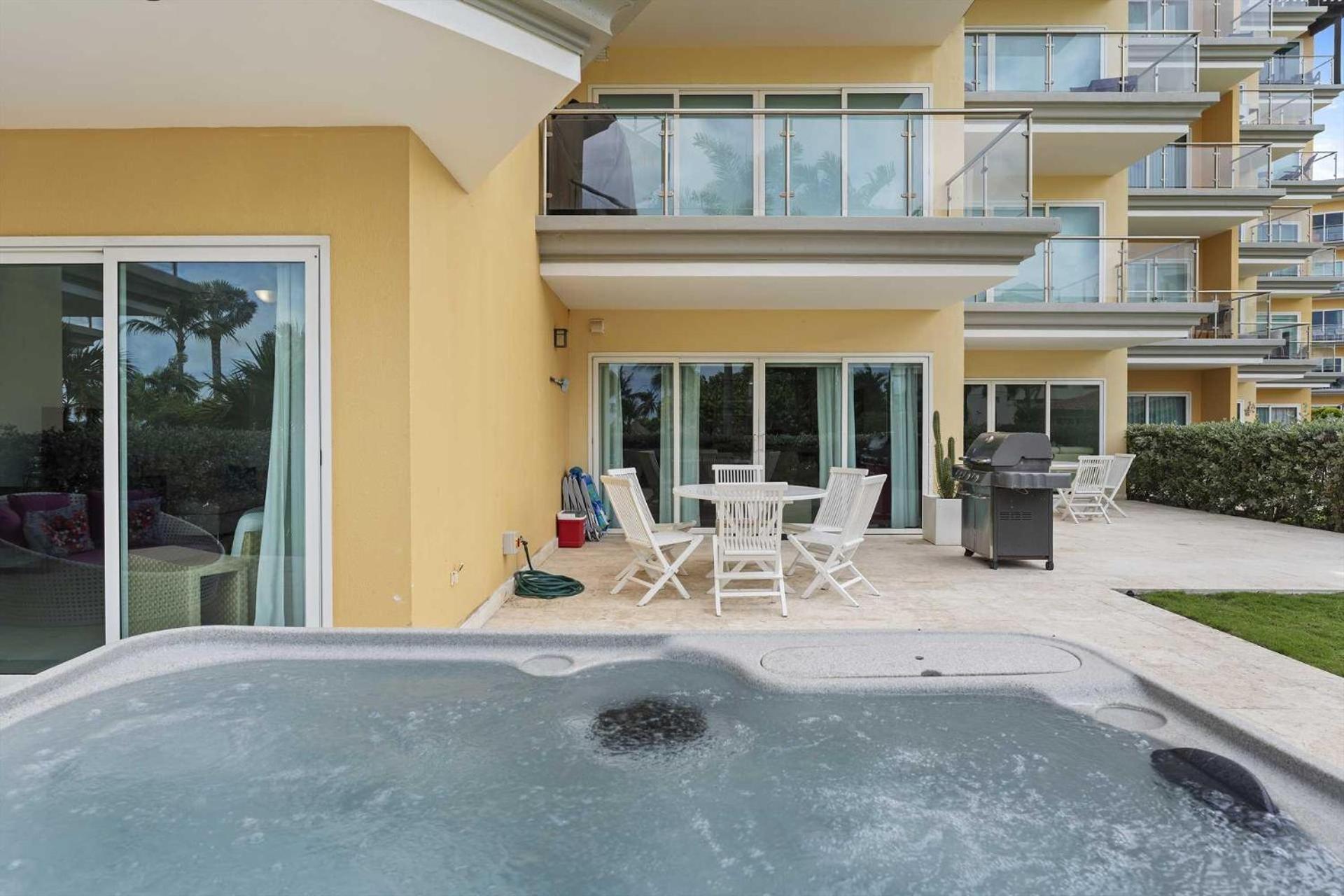 Holiday home Beachfront - Garden 1br - E124-2 *