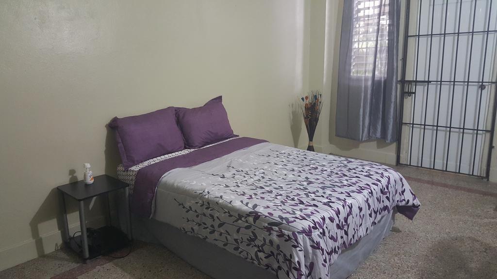 Studio Apartment *