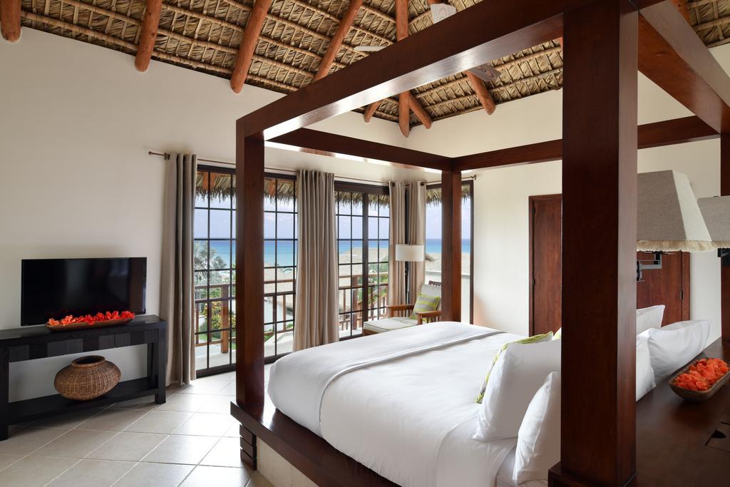 Paradise * Nevis