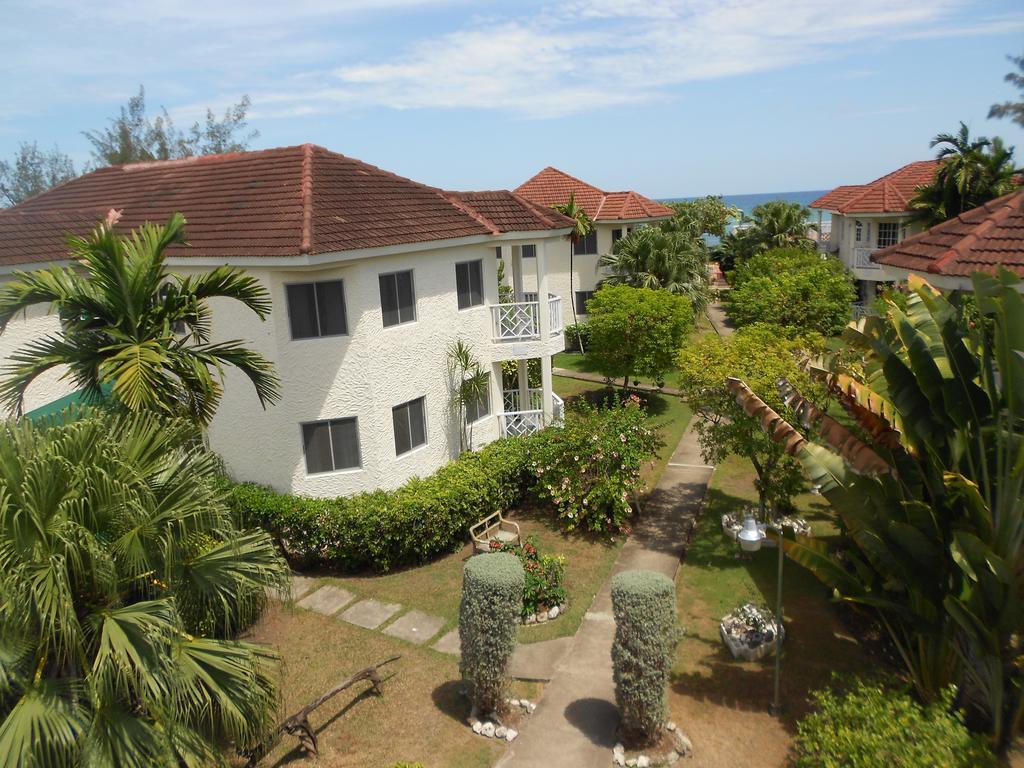 Pipers Cove 3* Runaway Bay