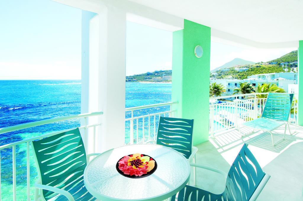 Resort Oyster Bay Beach