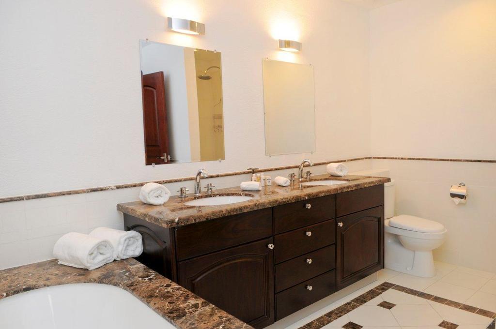 Apartment Luxury Marina & Sea View At Porto Cupecoy St Maarten *