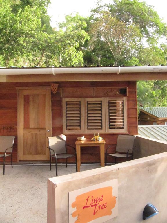Retreats Apartment *