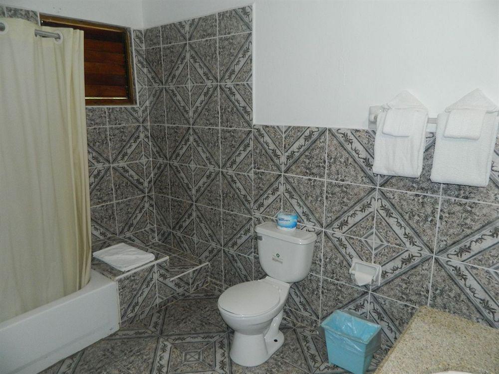 Pure Oasis Hotel