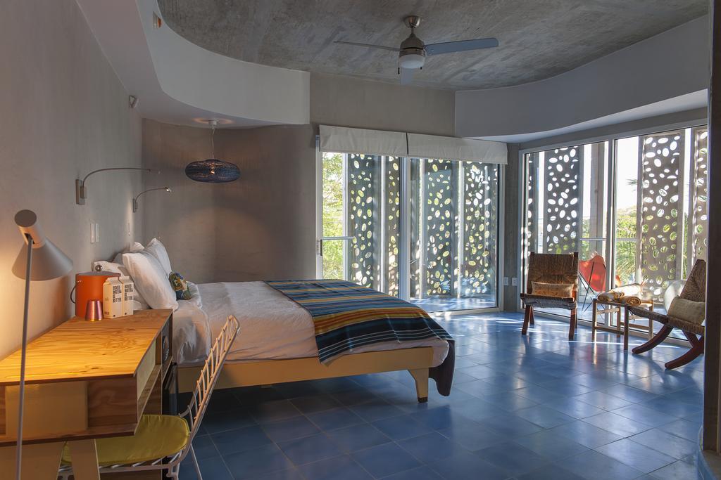 El Blok Hotel 4*