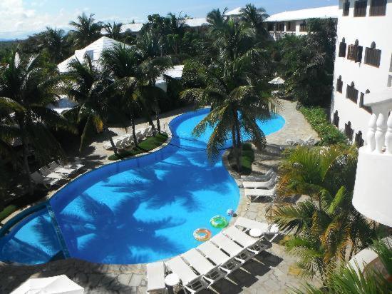 The Coconut Palms