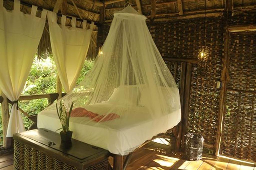 Alojamento Dominican Tree House Village *