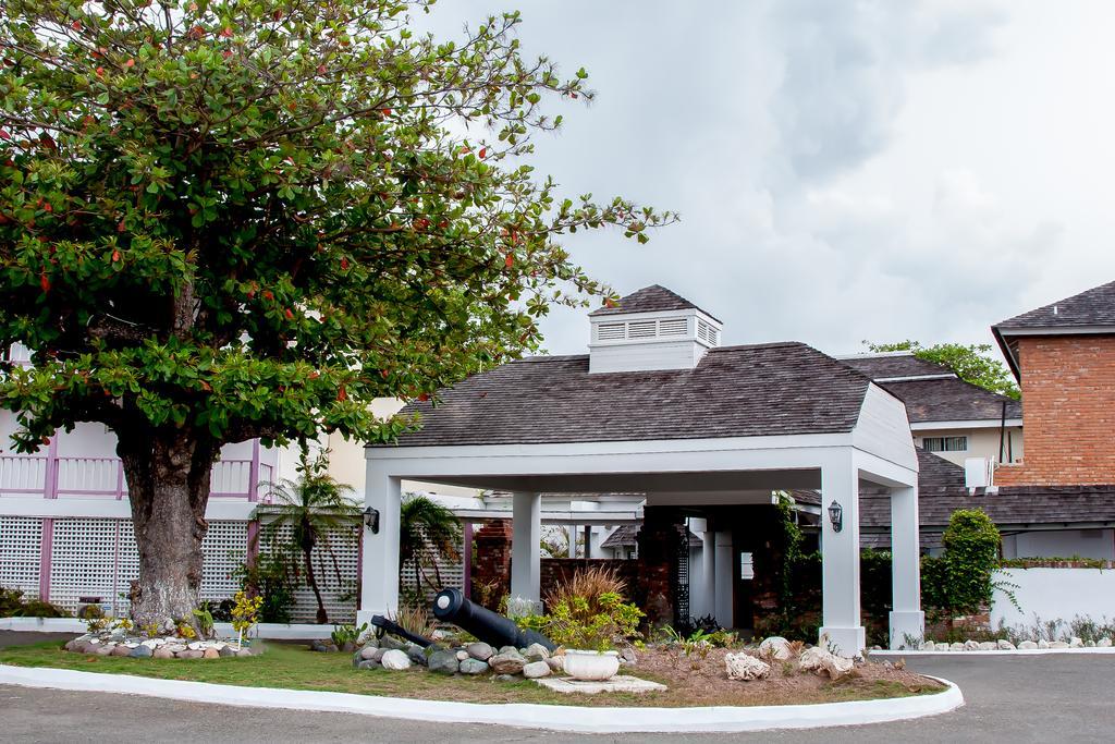 Grand Excelsior Port Royal Hotel