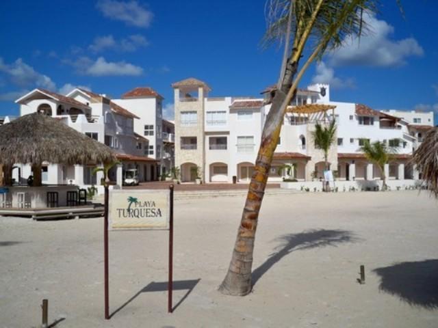 In Cadaques Caribe *
