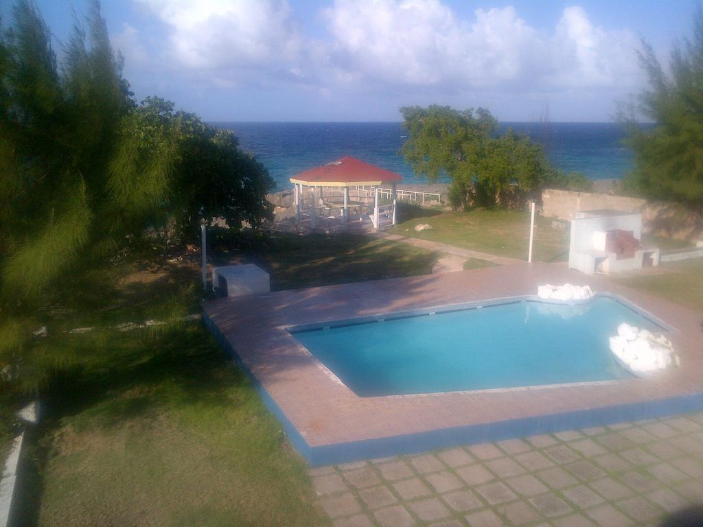 Maranatha Rio Bueno Harbour