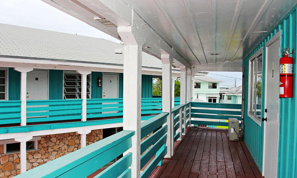 Hotel Two Turtles Bahamas