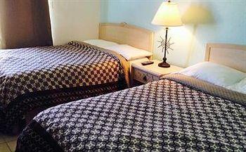 Hotel Yunque Mar And 2*