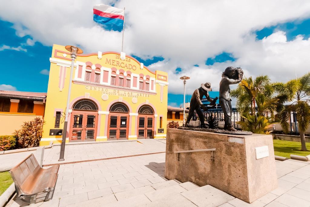 Atenas Manati