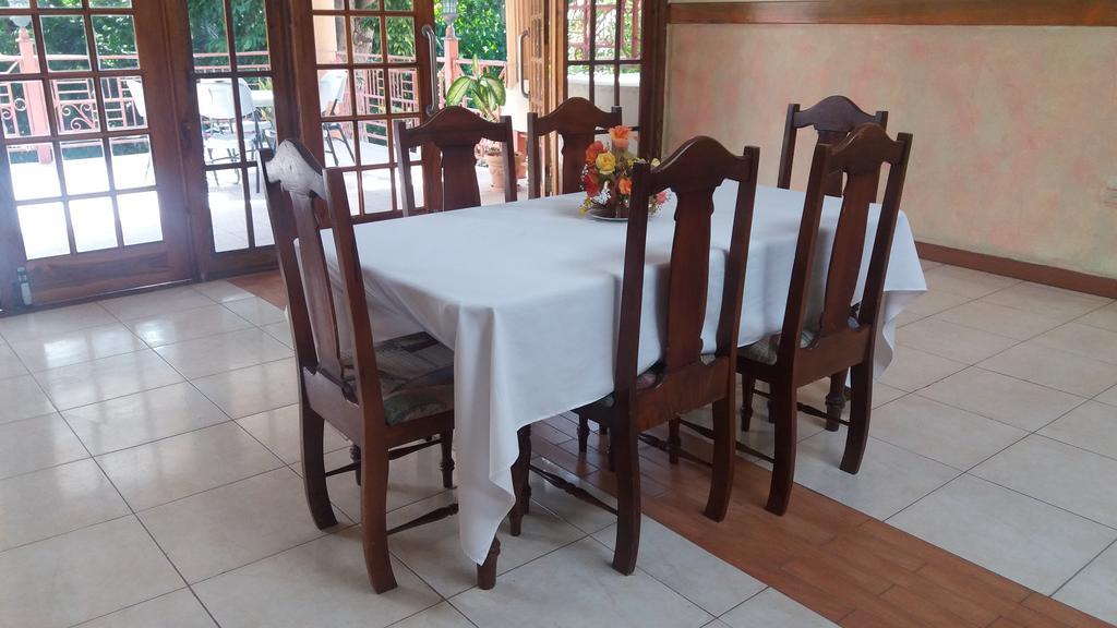 Hotel Casa De Shalom 3*