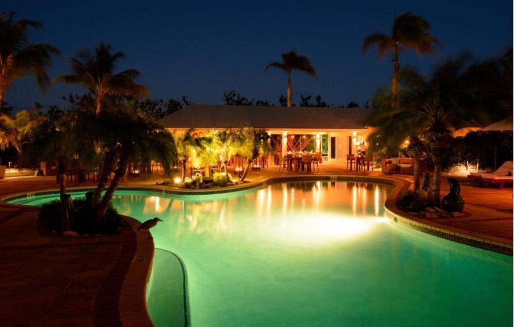 Hotel House (adults Only)