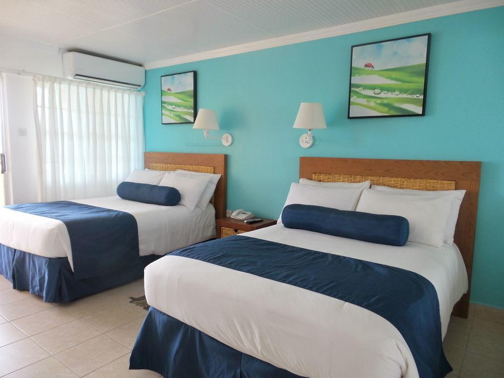 Hotel Flamboyant & St. George's