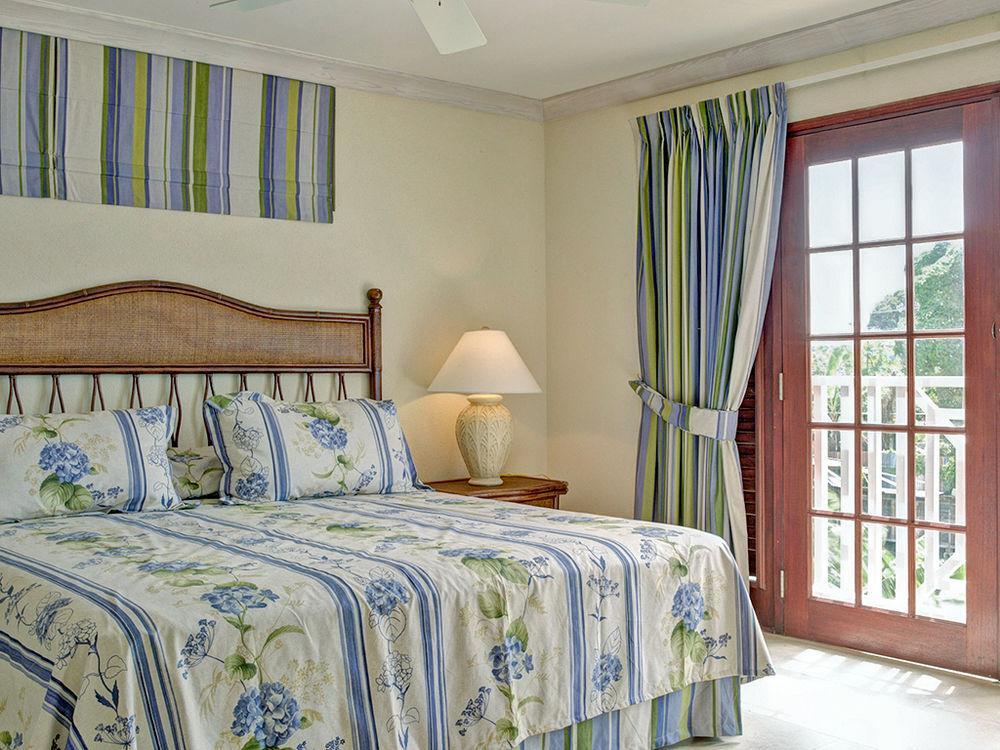 White Sands Hotel 3*