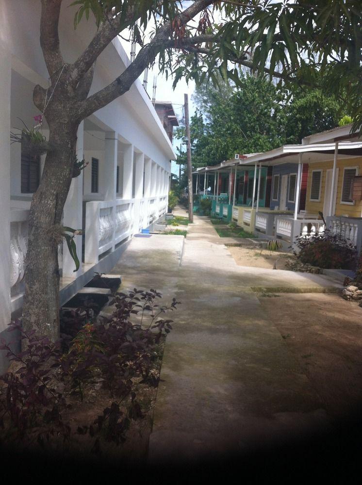 Roots Bamboo Hotel
