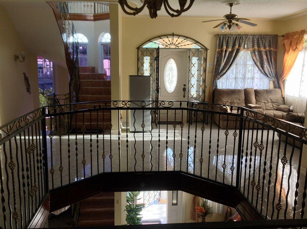 Cazwin Guest house Montego Bay