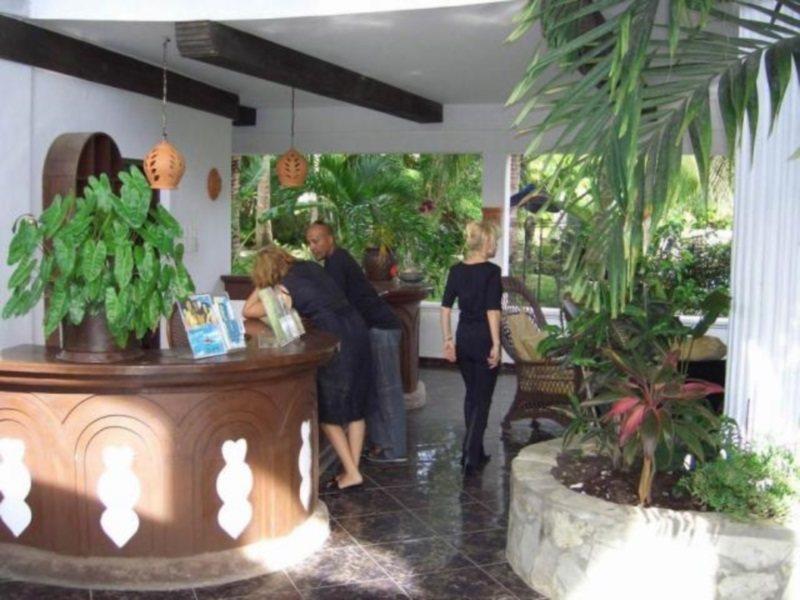 Playa Laguna Hotel 2*