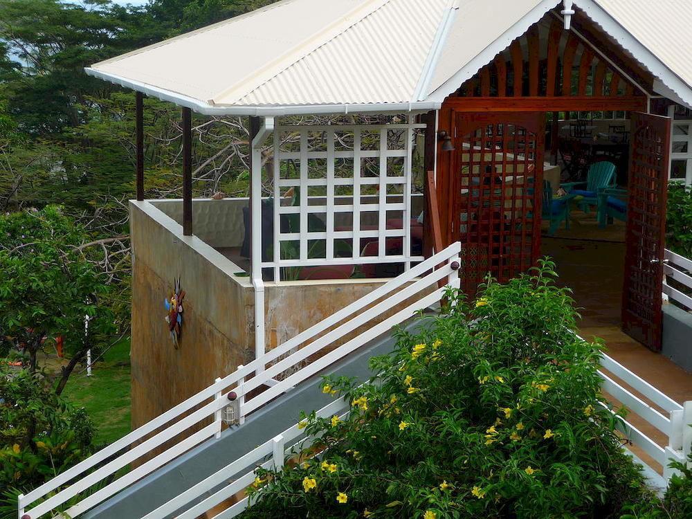 Sugarapple Aparthotel 2*