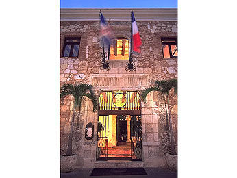 Frances - Mgallery Collection 5*