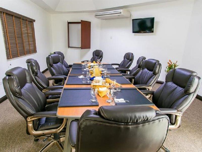 Hotel Altamont Court Kingston