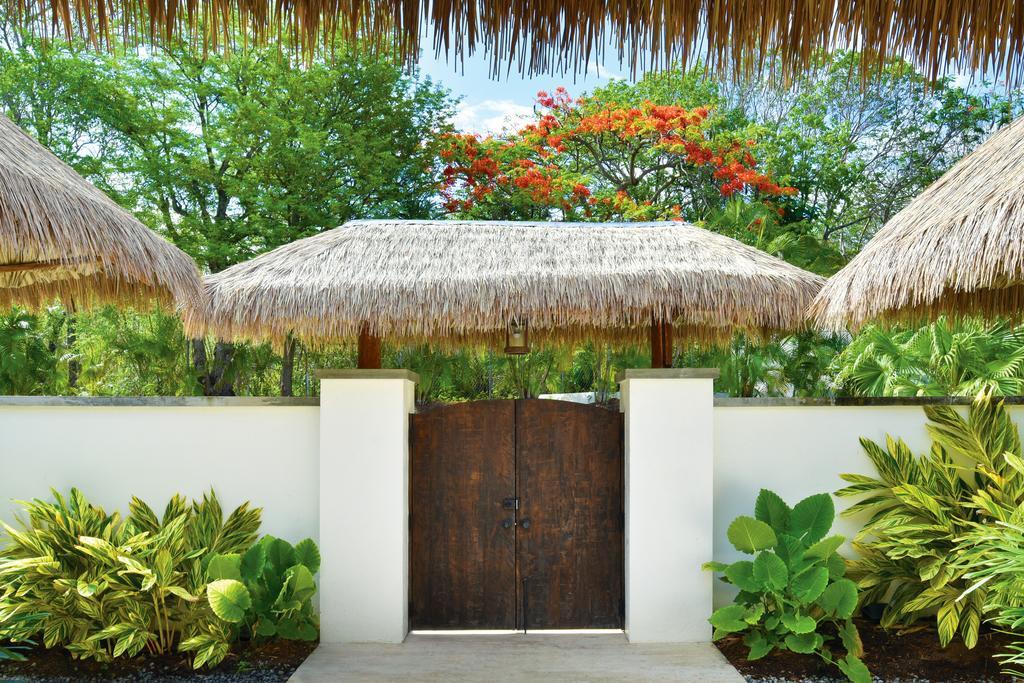 Villa Paradise *