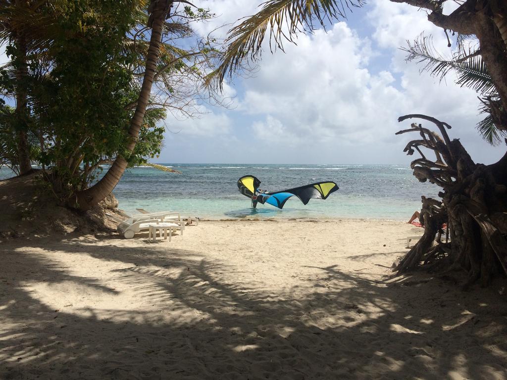 Be On The Sainte-Anne (Grande-Terre)