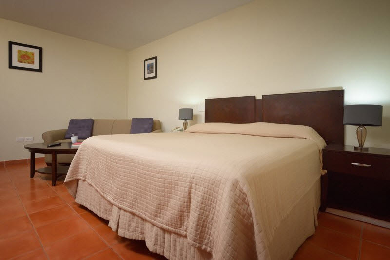 Hotel Captain Don's Habitat