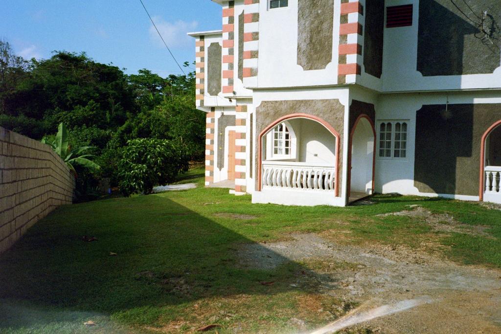 Boston Guest house 2*