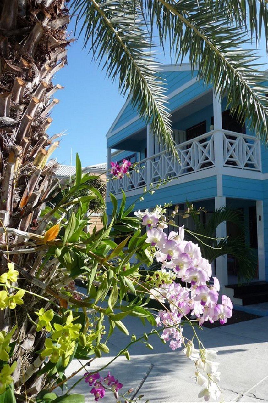 Buccaneer Club Aparthotel 3*
