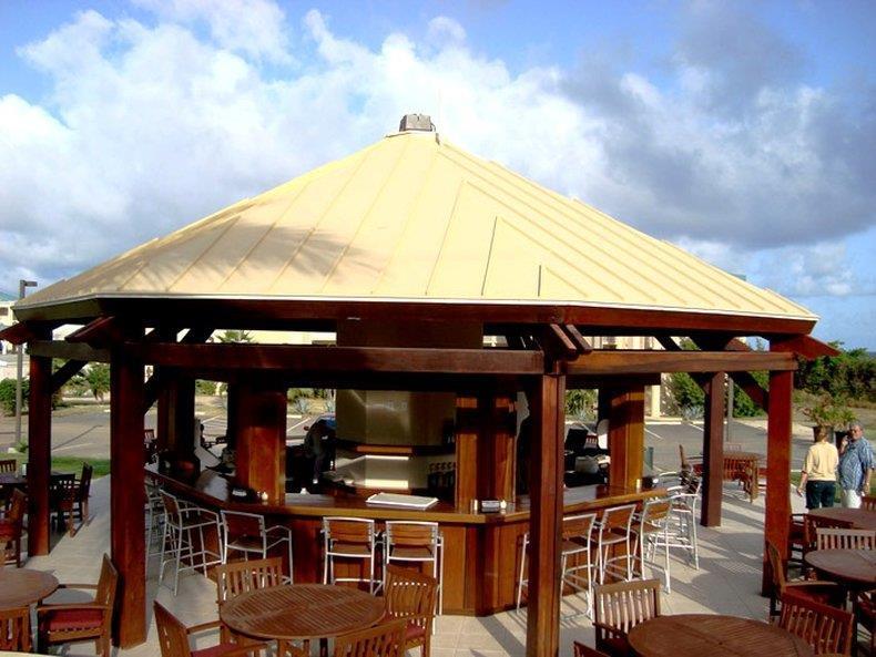 Divi Carina Bay & Casino Hotel 3*