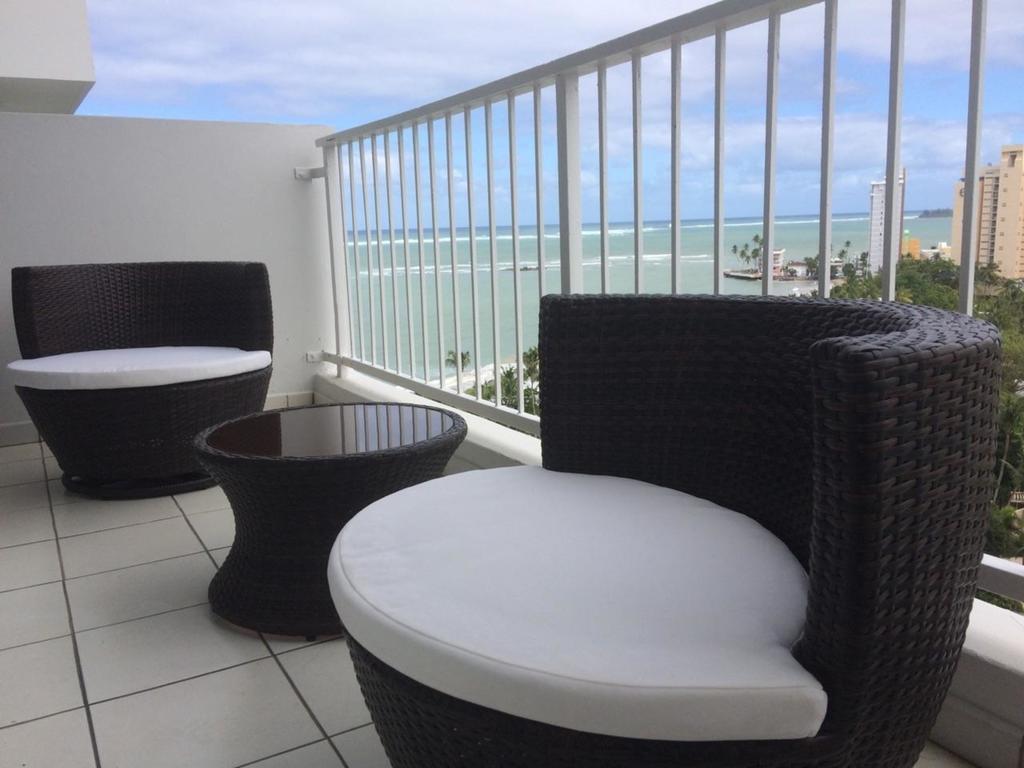 Beach Front At Coral Beach Apartment *