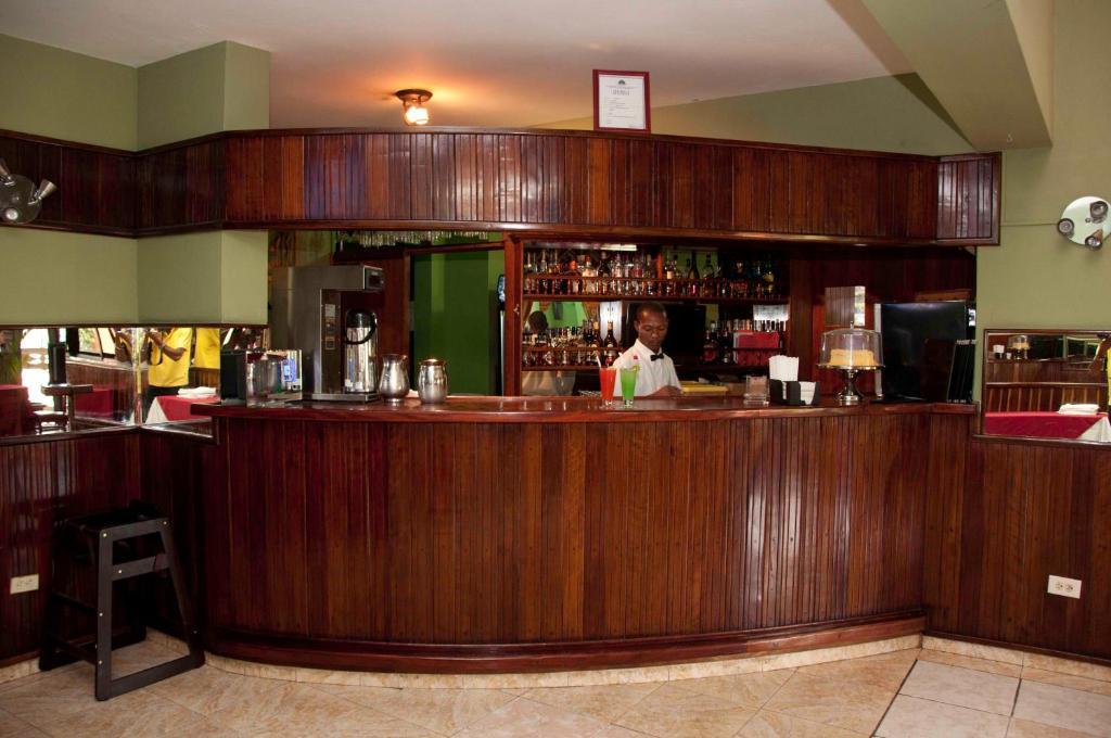 La Maison Hotel